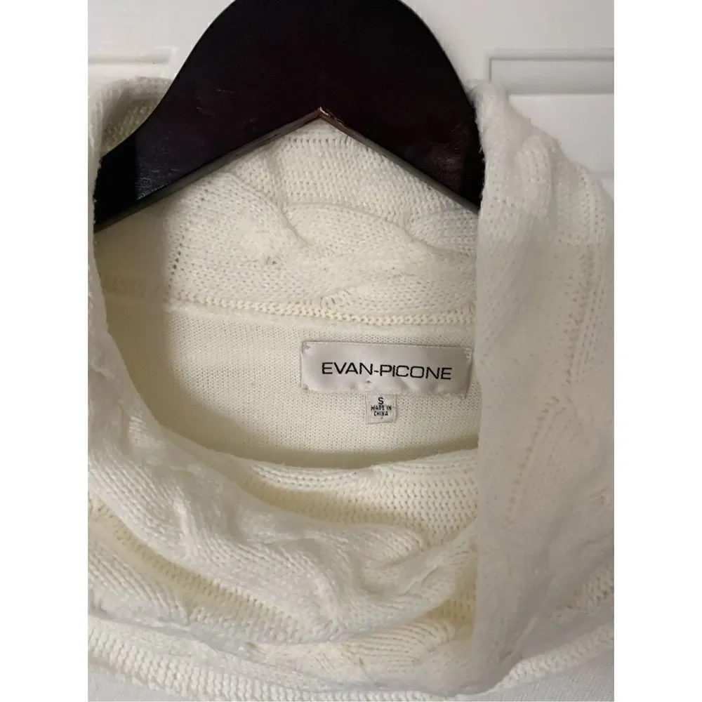 Evan picone white sweater size small